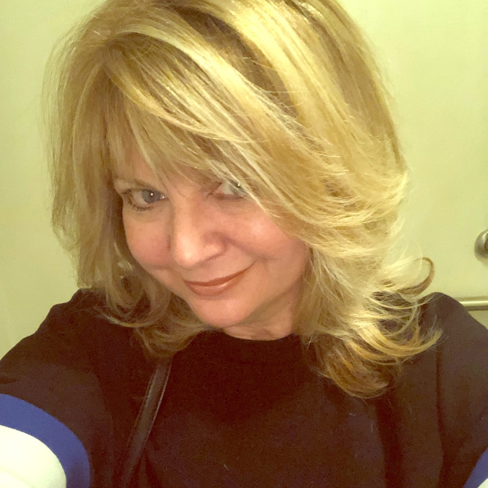 Meet Your Posher, Nicole